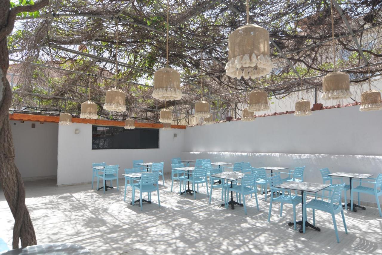 Ados Hotel Cesme